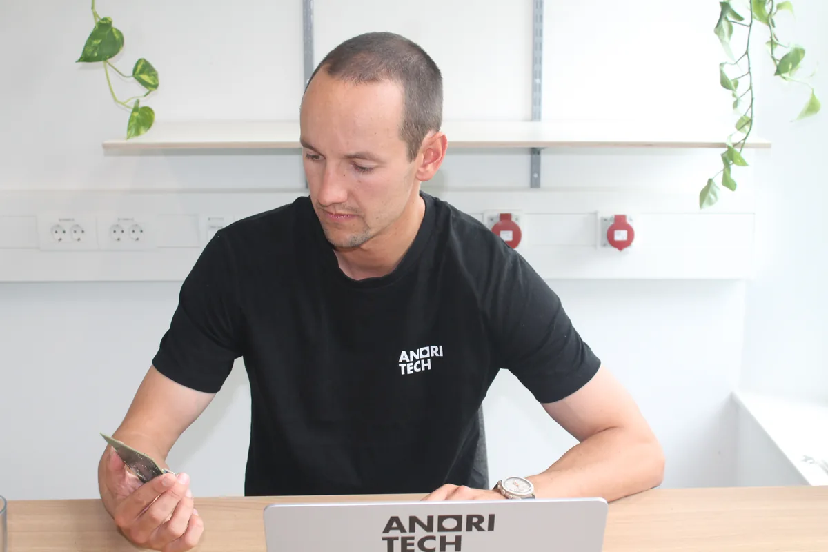 Schritt 2: Anori passt die standardisierte BMS-Plattform an die Konfiguration an